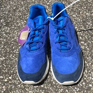 Brand New Mens Reebok Sneakers Size 12